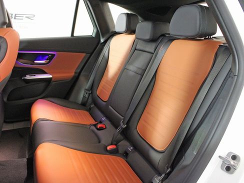 Certified 2025 Mercedes-Benz GLC 43 AMG 4MATIC image 28