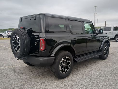 New 2026 Ford Bronco Outer Banks AWD/4WD image 3