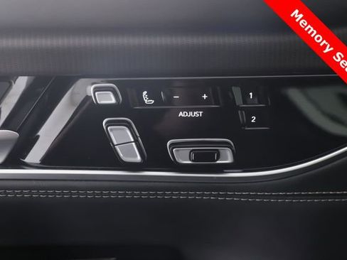 Used 2025 Jeep Grand Wagoneer Series II Obsidian w/ Quick Order Packagew 28T image 20