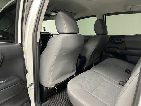 Used 2020 Toyota Tacoma SR AWD/4WD image 40
