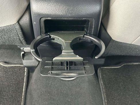 Used 2017 Toyota Corolla LE image 15