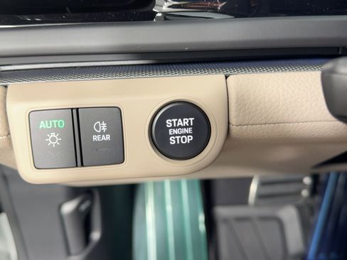 New 2026 Porsche Panamera 4 AWD/4WD image 25