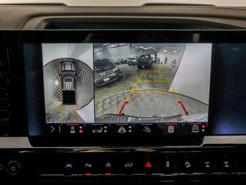 Used 2024 Chevrolet Silverado 1500 ZR2 w/ ZR2 Bison Edition image 7