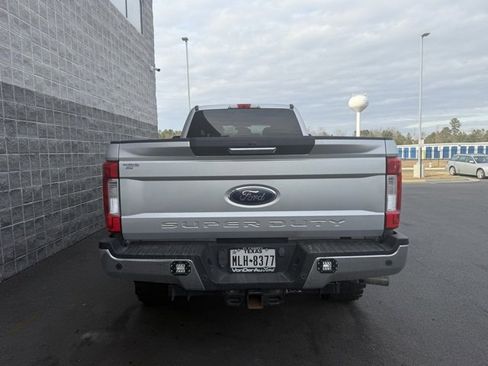 Used 2019 Ford F350 XLT w/ XLT Premium Package image 5