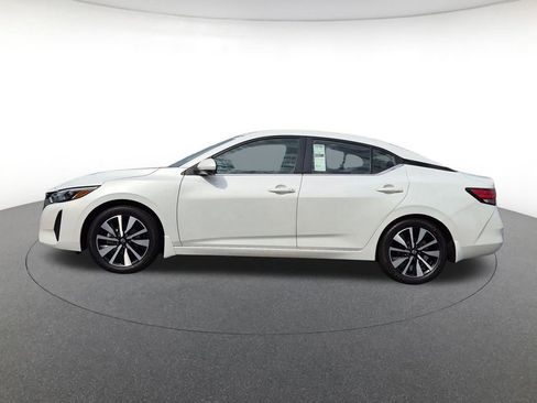 Used 2024 Nissan Sentra SV w/ SV Premium Package FWD image 8