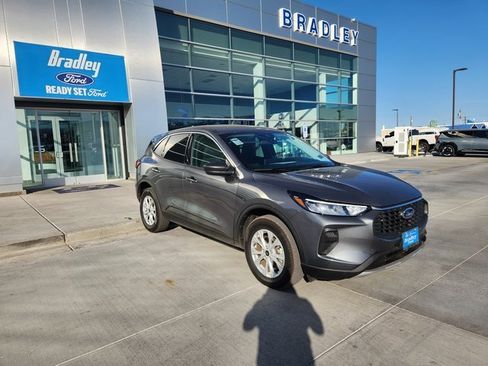 Used 2024 Ford Escape Active w/ Tech Pack #1 image 3