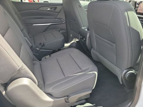 New 2026 Chevrolet Traverse LT image 16