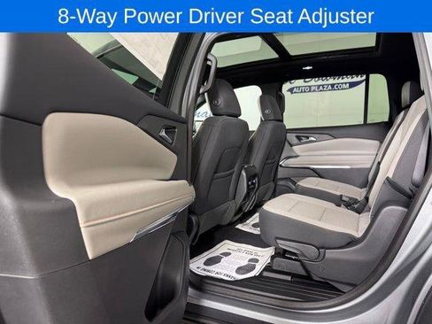 New 2026 Chevrolet Traverse LT w/ Sun and Wheel Package image 11