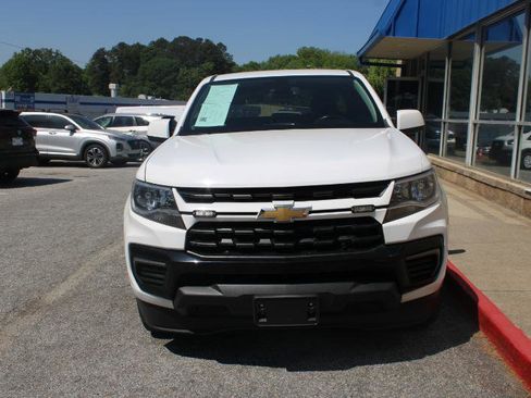 Used 2022 Chevrolet Colorado LT w/ Fleet Safety Package RWD image 2