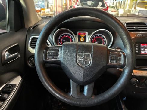 Used 2018 Dodge Journey SE w/ Blacktop Package image 24