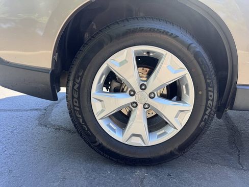 Used 2016 Subaru Forester 2.5i Premium w/ Popular Package #2 AWD/4WD image 6