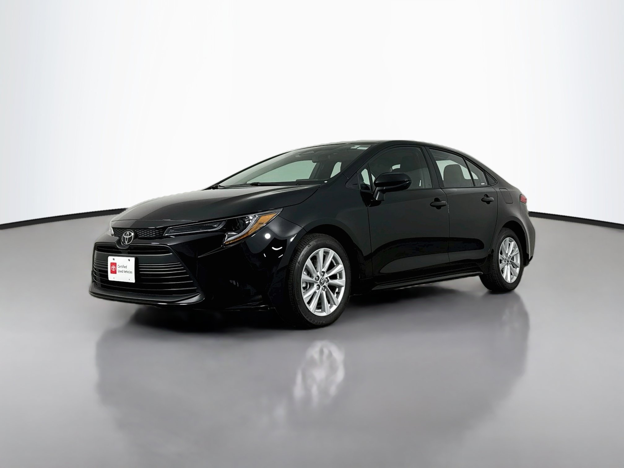 Certified 2026 Toyota Corolla LE w/ LE Premium Package FWD image 3