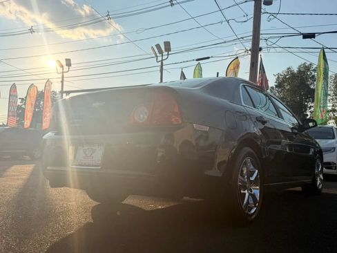 Used 2010 Chevrolet Malibu LT FWD image 9