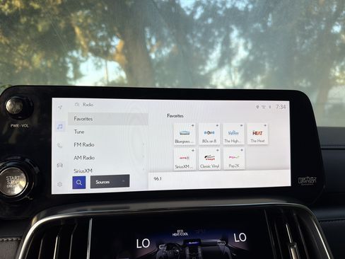 Used 2022 Lexus LX 600 4WD w/ Interior Upgrade Package image 22