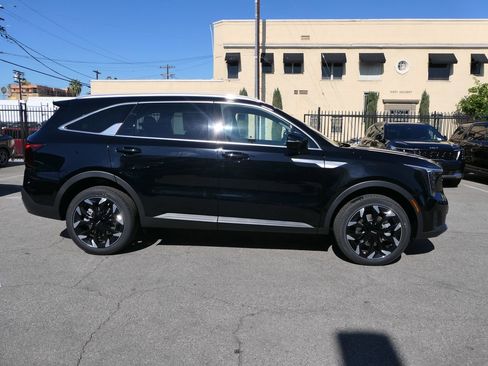 New 2026 Kia Sorento EX image 2