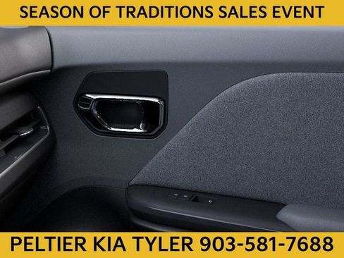 New 2025 Kia K4 LXS image 25