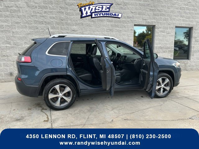 Used 2019 Jeep Cherokee Limited AWD/4WD image 6