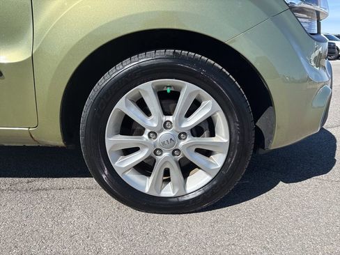 Used 2012 Kia Soul + image 23
