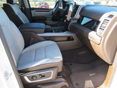 Used 2025 RAM 1500 Laramie image 10