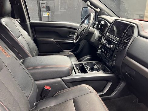 Used 2023 Nissan Titan PRO-4X w/ Pro-4x Convenience Package AWD/4WD image 5