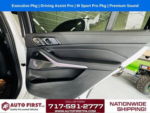Used 2023 BMW X7 M60i w/ Executive Package image 30