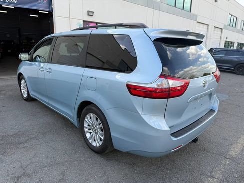 Used 2015 Toyota Sienna XLE image 14