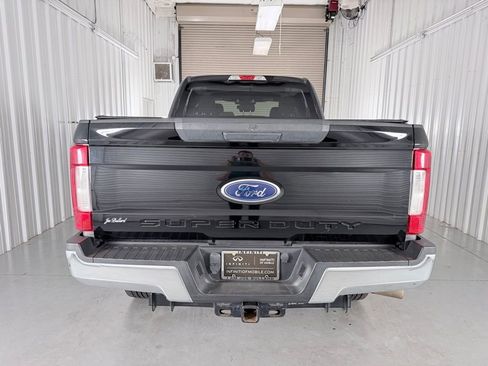 Used 2018 Ford F250 XLT AWD/4WD image 6