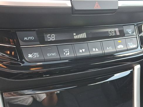 Used 2017 Honda Accord EX image 16