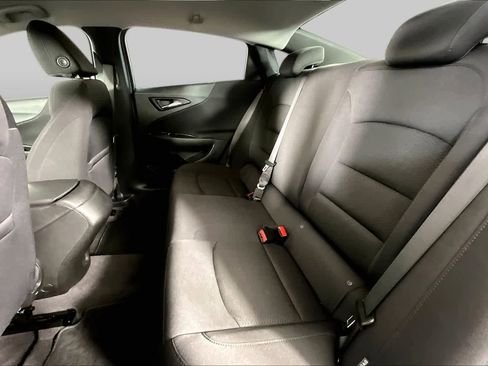 Certified 2022 Chevrolet Malibu LS FWD image 18