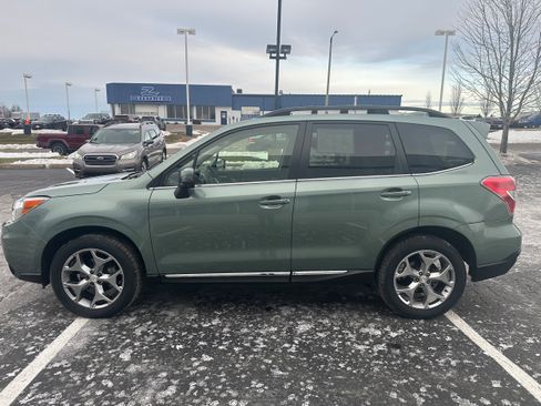 Used 2016 Subaru Forester 2.5i Touring w/ Eyesight & Navigation System image 6