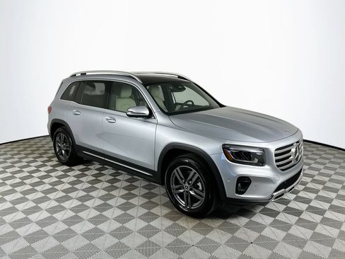 Used 2026 Mercedes-Benz GLB 250 4MATIC image 1