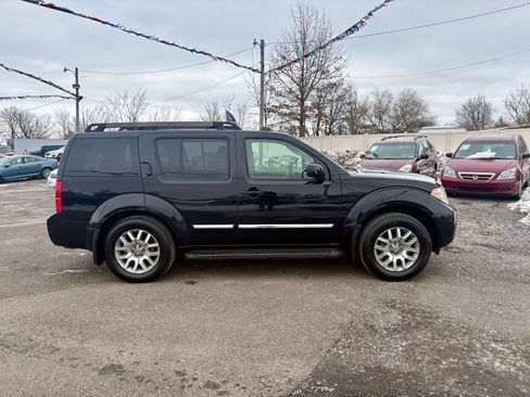 Used 2009 Nissan Pathfinder LE w/ Navigation Pkg image 4