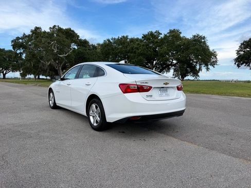 Used 2023 Chevrolet Malibu LT FWD image 3