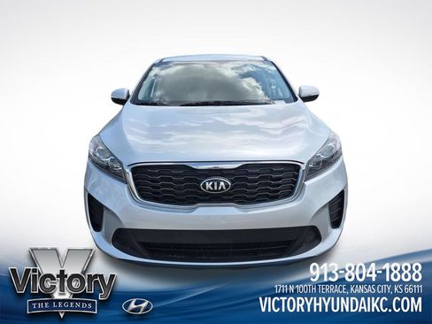 Used 2019 Kia Sorento L FWD image 8