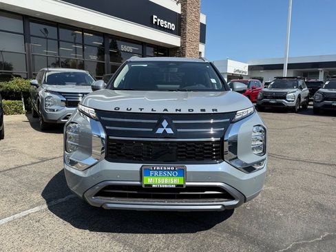 New 2026 Mitsubishi Outlander SEL FWD image 3