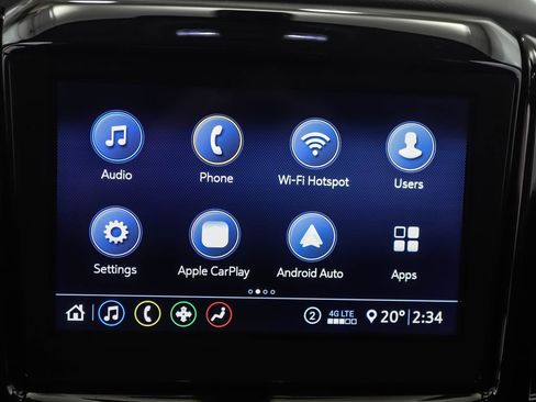 Used 2021 Chevrolet Traverse LT image 15