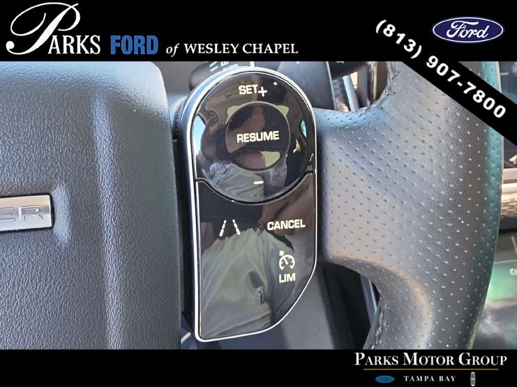 Used 2020 Land Rover Range Rover Velar S AWD/4WD image 32