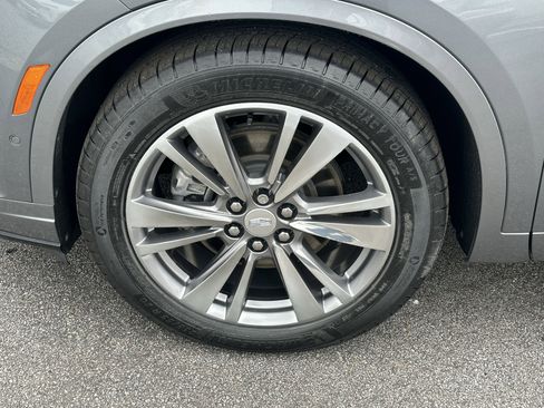 Used 2021 Cadillac XT6 Premium Luxury image 14