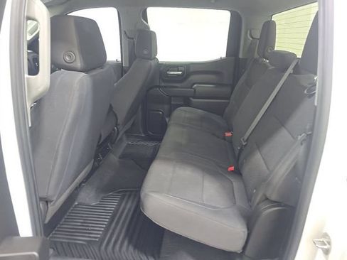 Used 2020 Chevrolet Silverado 1500 Custom w/ Custom Value Package AWD/4WD image 7