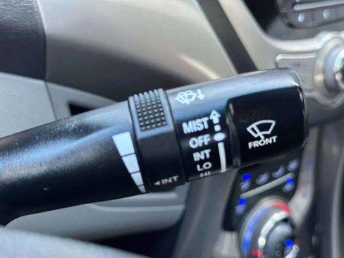 Used 2013 Hyundai Elantra Limited image 38