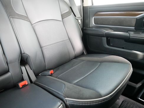 Used 2024 RAM 2500 Laramie image 14