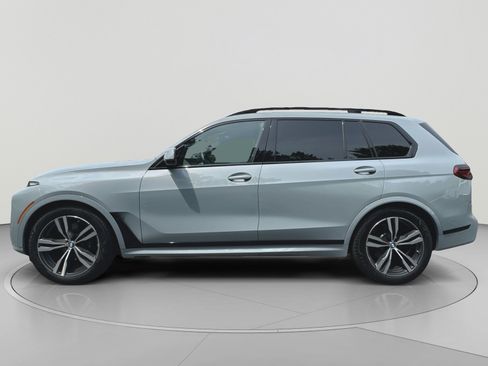 Used 2026 BMW X7 xDrive40i w/ Executive Package AWD/4WD image 8