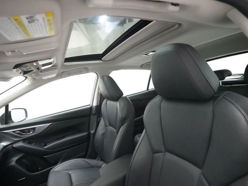 Used 2022 Subaru Impreza 2.0i Limited w/ Popular Package #3 image 32