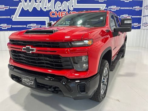Used 2024 Chevrolet Silverado 2500 Custom w/ Custom Value Package AWD/4WD image 14
