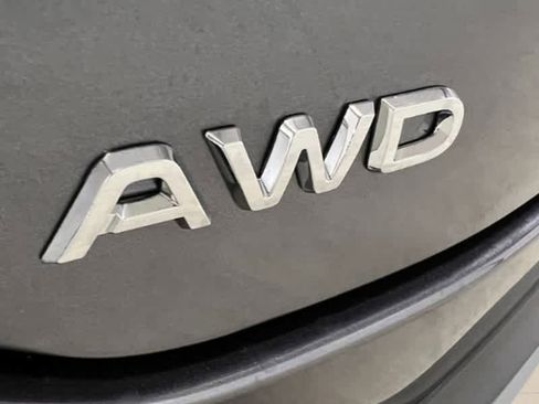 New 2025 Honda Pilot EX-L image 9