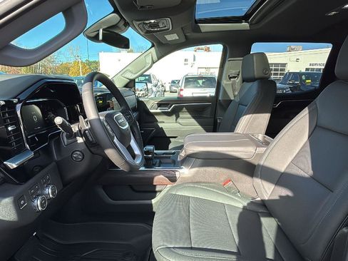 New 2026 GMC Sierra 1500 SLT w/ SLT Convenience Package image 24