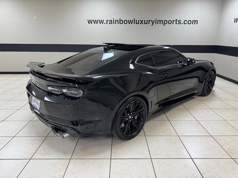 Used 2019 Chevrolet Camaro ZL1 image 6
