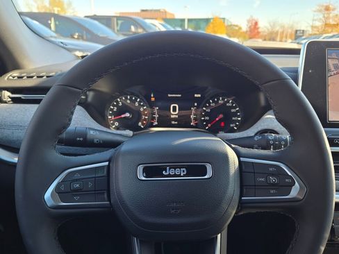 New 2026 Jeep Compass Latitude image 33