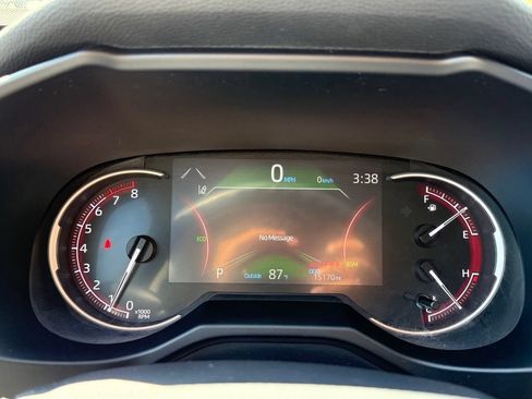 Used 2024 Toyota RAV4 LE AWD/4WD image 29