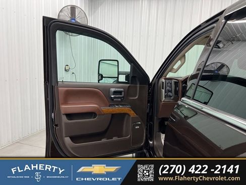 Used 2019 Chevrolet Silverado 2500 High Country w/ Duramax Plus Package AWD/4WD image 8